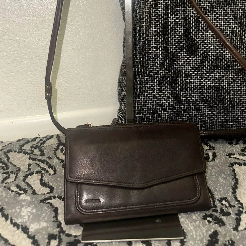 Fossil Croosbody Wallet/ Bag